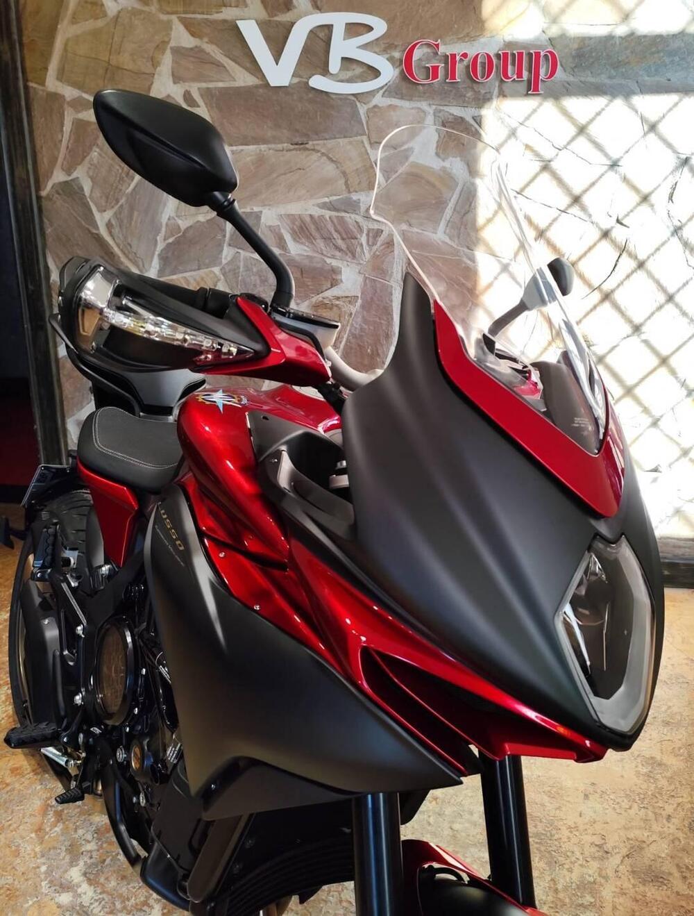 MV Agusta Turismo Veloce 800 Lusso SCS (2021 - 26) (9)