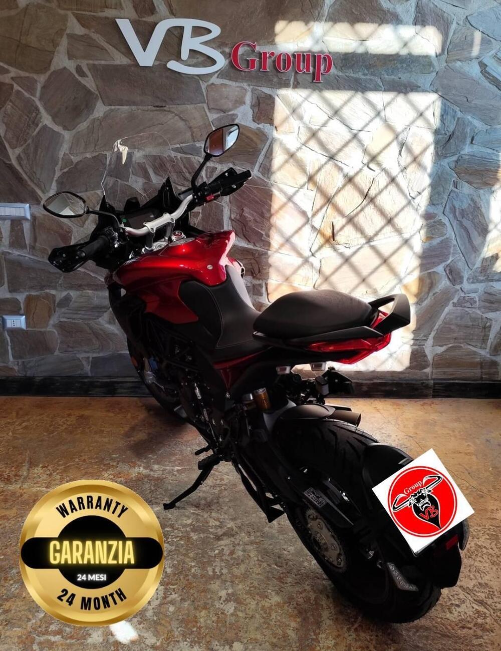 MV Agusta Turismo Veloce 800 Lusso SCS (2021 - 26) (8)