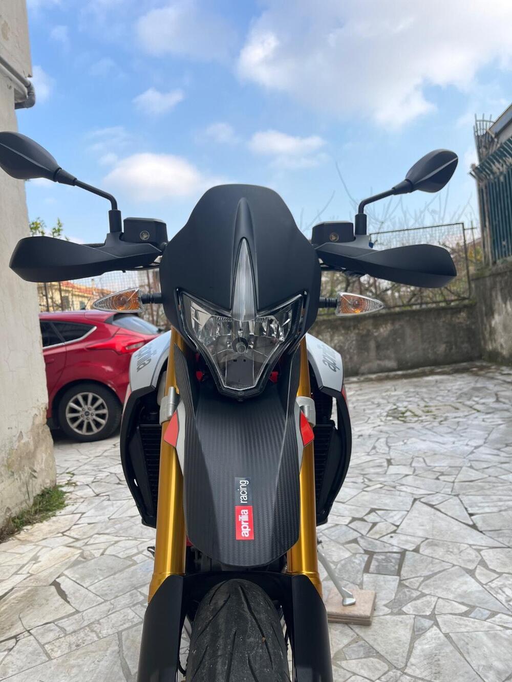Aprilia Dorsoduro 900 (2017 - 20) (6)