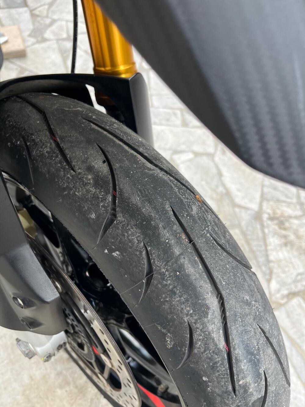 Aprilia Dorsoduro 900 (2017 - 20) (7)