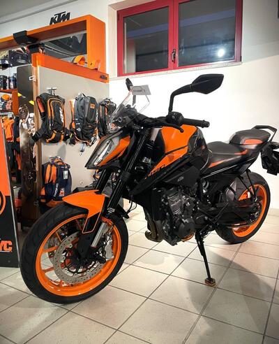 KTM 890 Duke (2021 - 23) usata