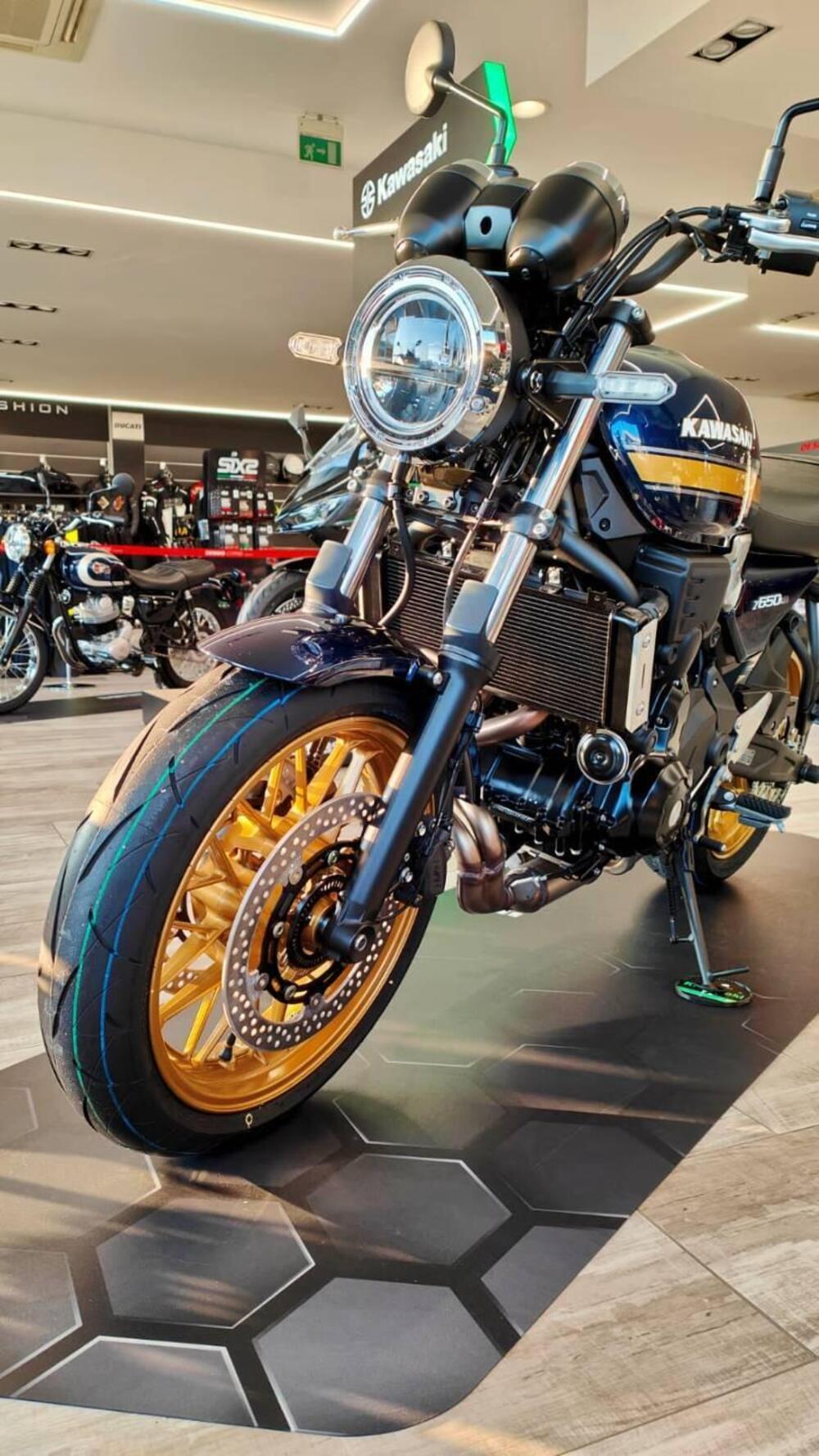 Kawasaki Z 650 RS (2025 - 26) (4)