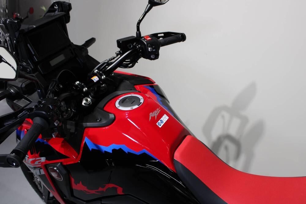 Honda Africa Twin CRF 1100L ES DCT (2024 - 25) (5)