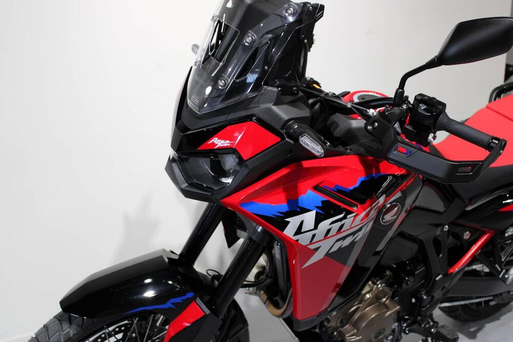 Honda Africa Twin CRF 1100L ES DCT (2024 - 25) (10)