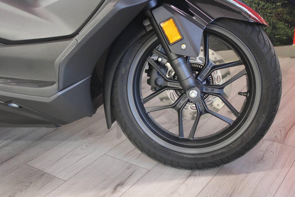 Honda Forza 350 (2025) (13)