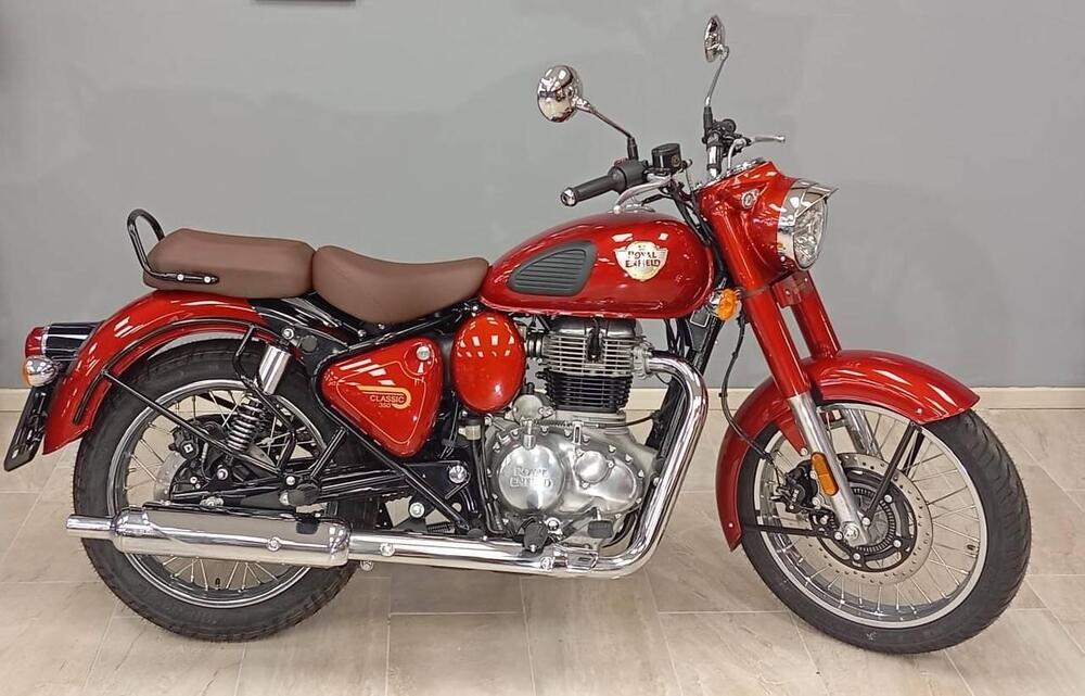 Royal Enfield Classic 350 (2021 - 26) (3)