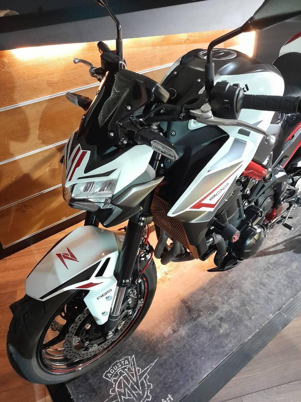 Kawasaki Z 900 (2021 - 24) (8)