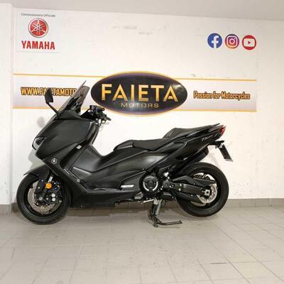 Yamaha T-Max 560 (2020 - 21) usata