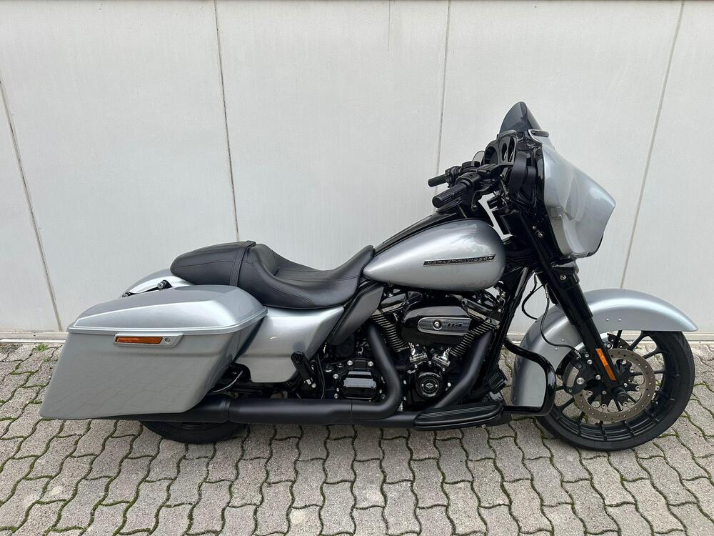 Harley-Davidson 114 Street Glide Special (2019 - 20) - FLHXS (4)