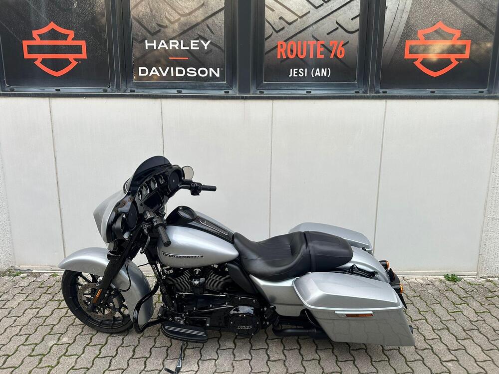 Harley-Davidson 114 Street Glide Special (2019 - 20) - FLHXS (3)