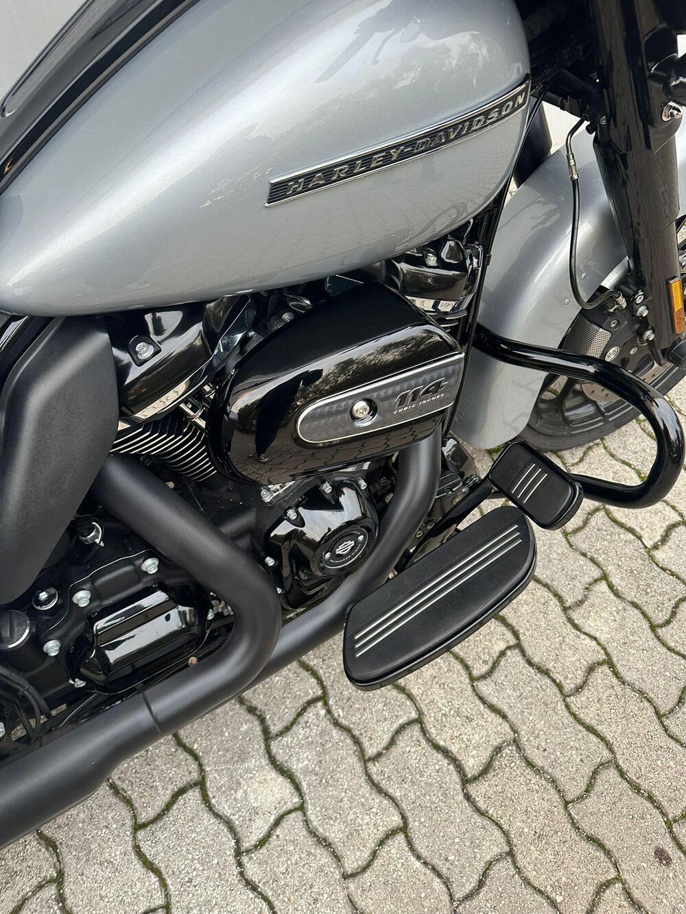 Harley-Davidson 114 Street Glide Special (2019 - 20) - FLHXS (8)