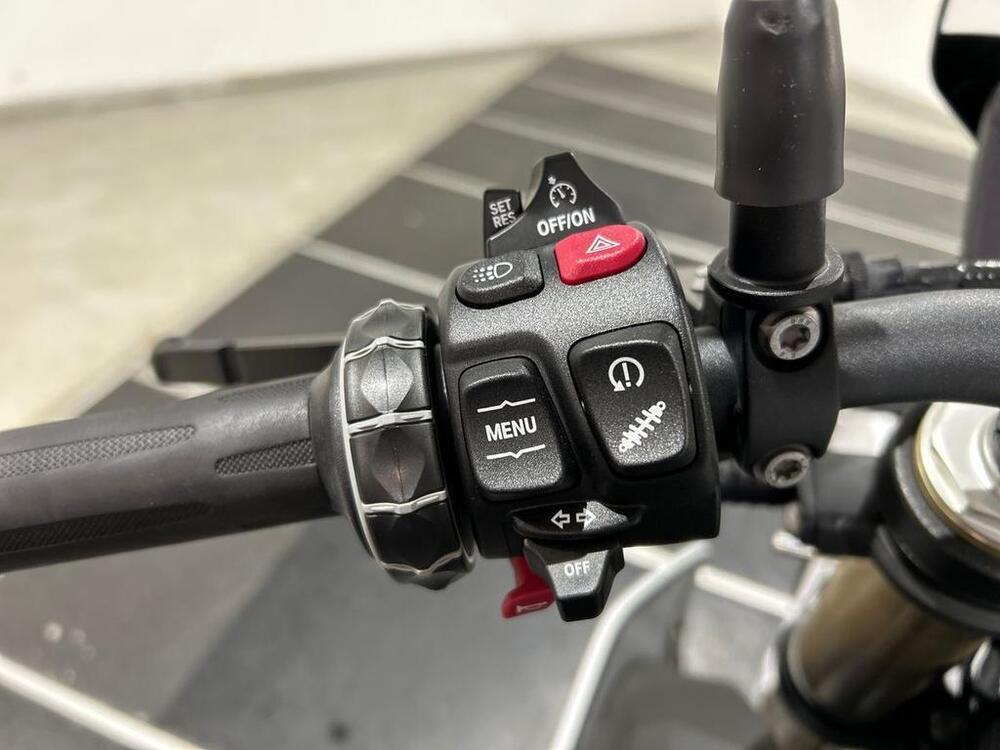 Bmw S 1000 R (2021 - 24) (7)