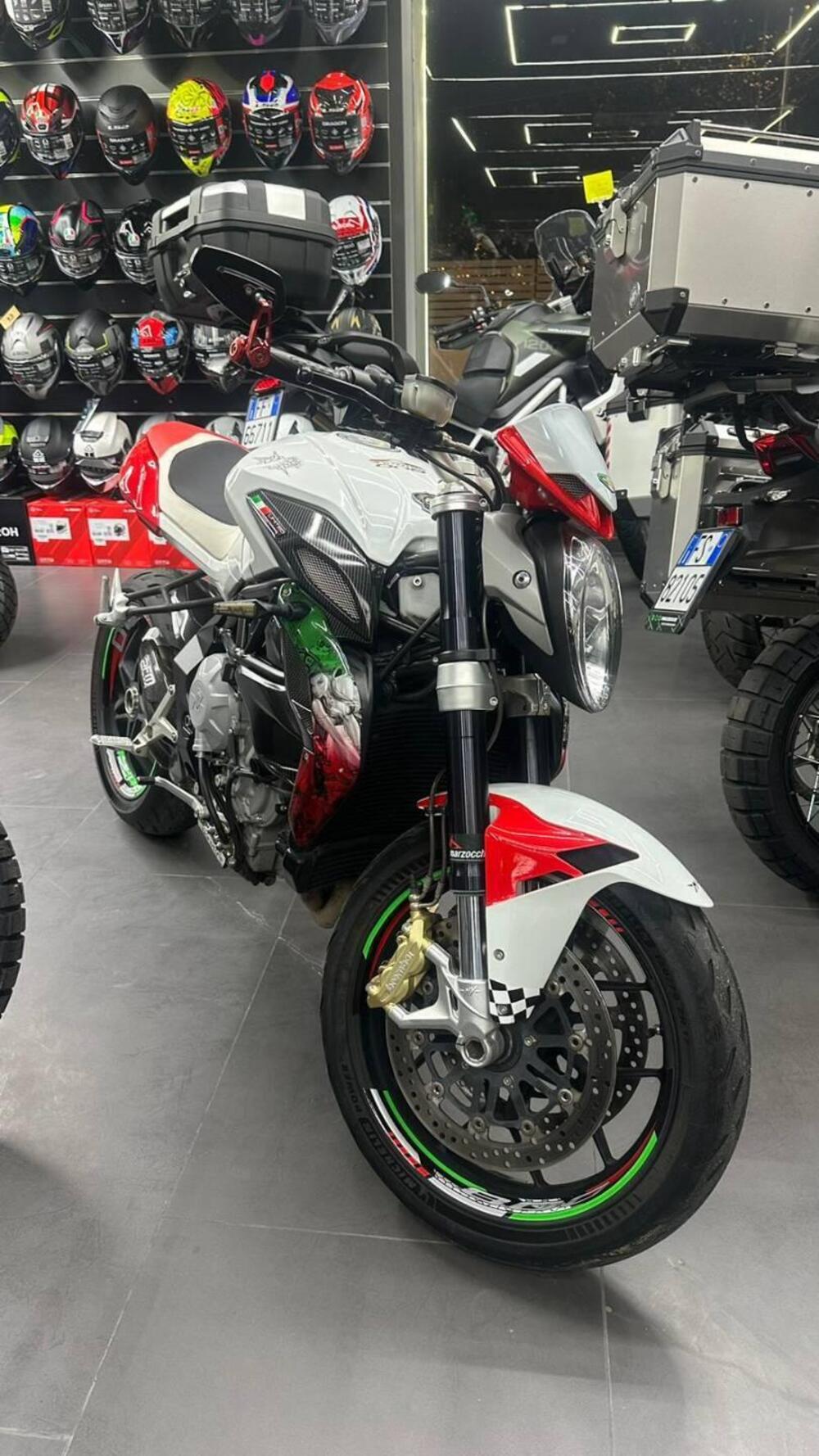 MV Agusta Brutale 800 (2012 - 15) (4)