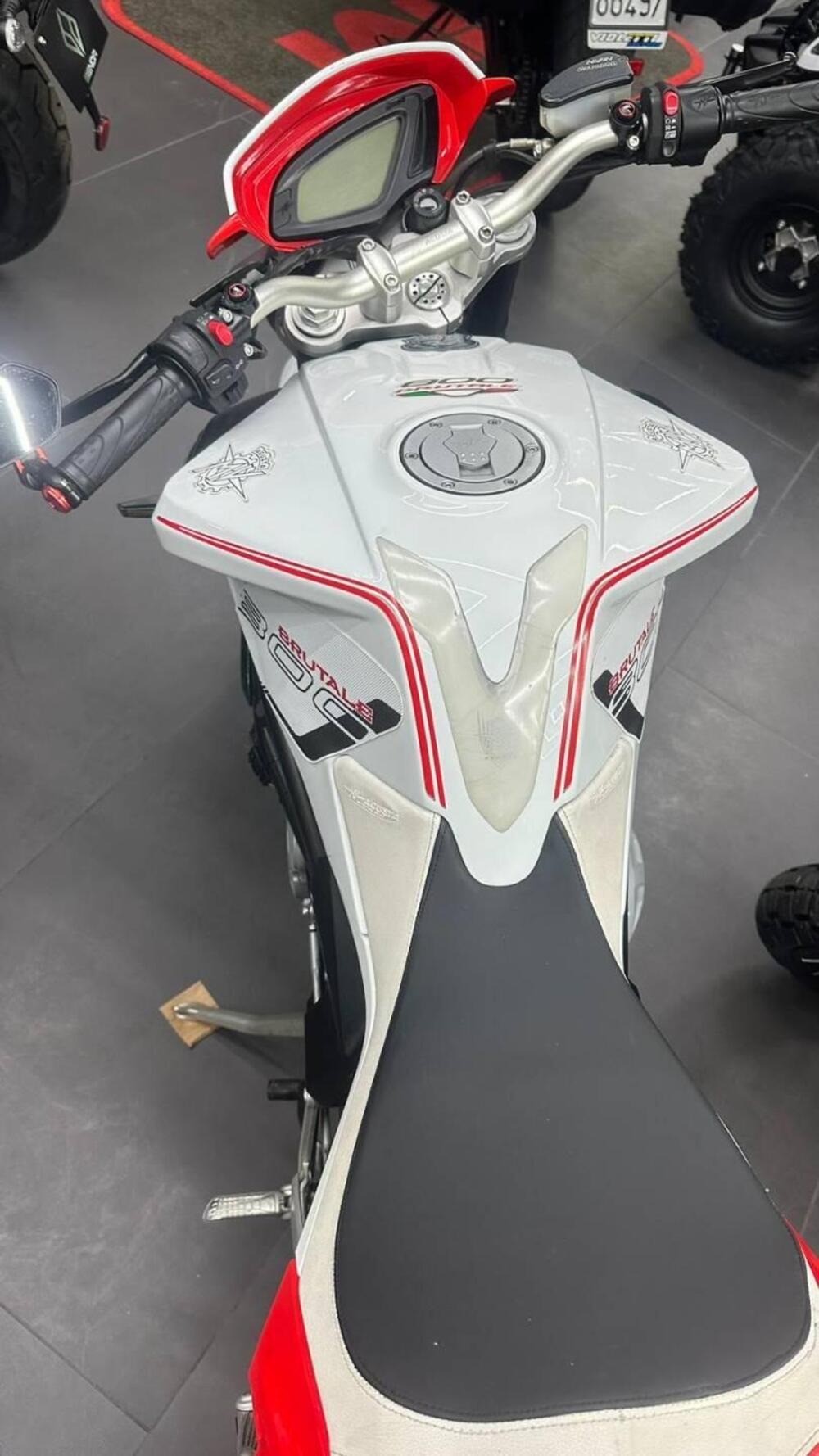 MV Agusta Brutale 800 (2012 - 15) (7)