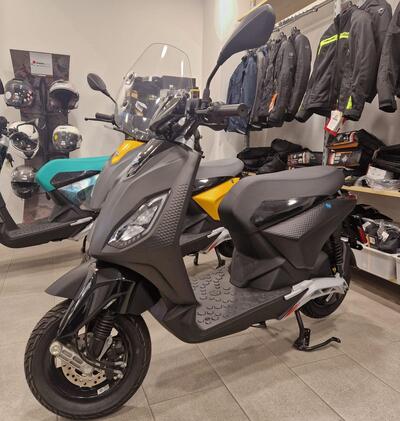 Piaggio 1 Active (2022 - 25) usata