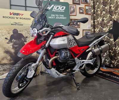 Moto Guzzi V85 TT (2024 - 25) usata