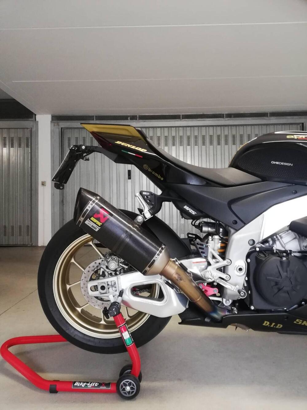 Aprilia RSV4 1100 Factory (2021 - 24) (3)