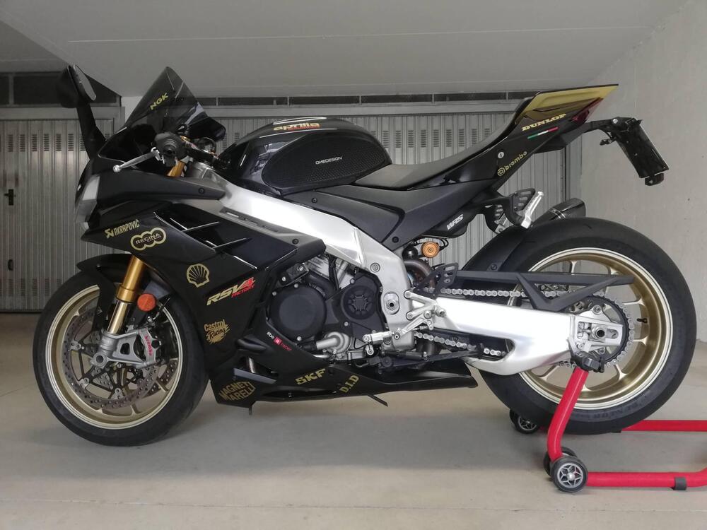 Aprilia RSV4 1100 Factory (2021 - 24) (7)
