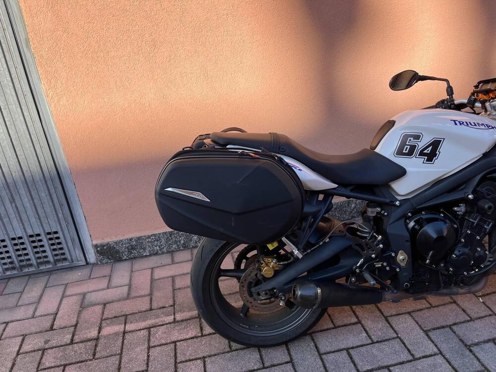 Triumph Street Triple (2007 - 12) (8)