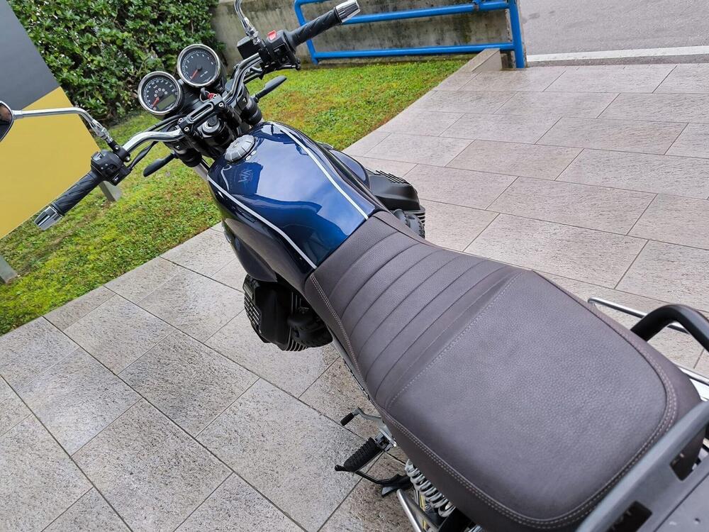 Moto Guzzi V7 Special (2021 - 24) (4)
