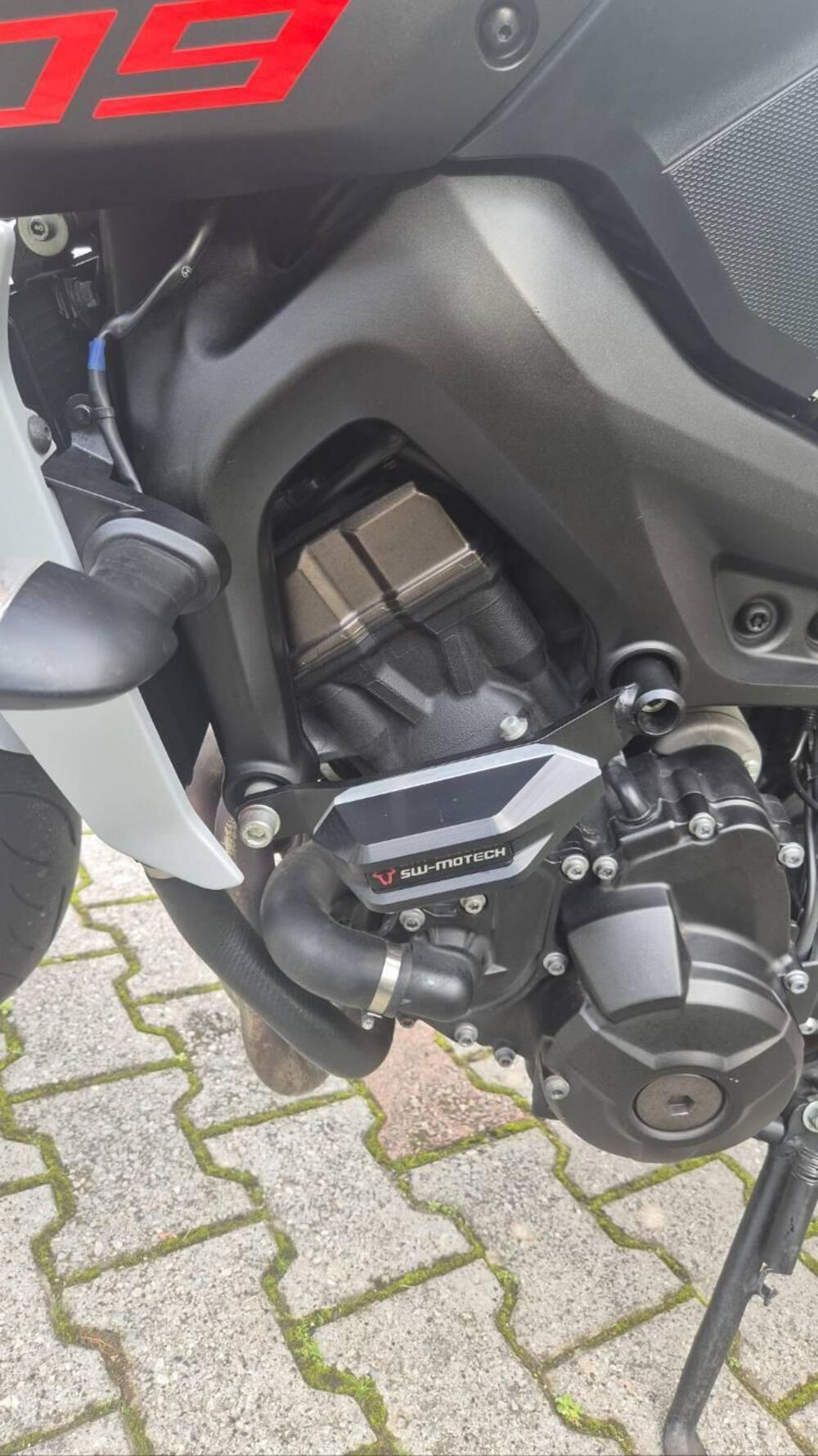 Yamaha MT-09 (2017 - 20) (6)