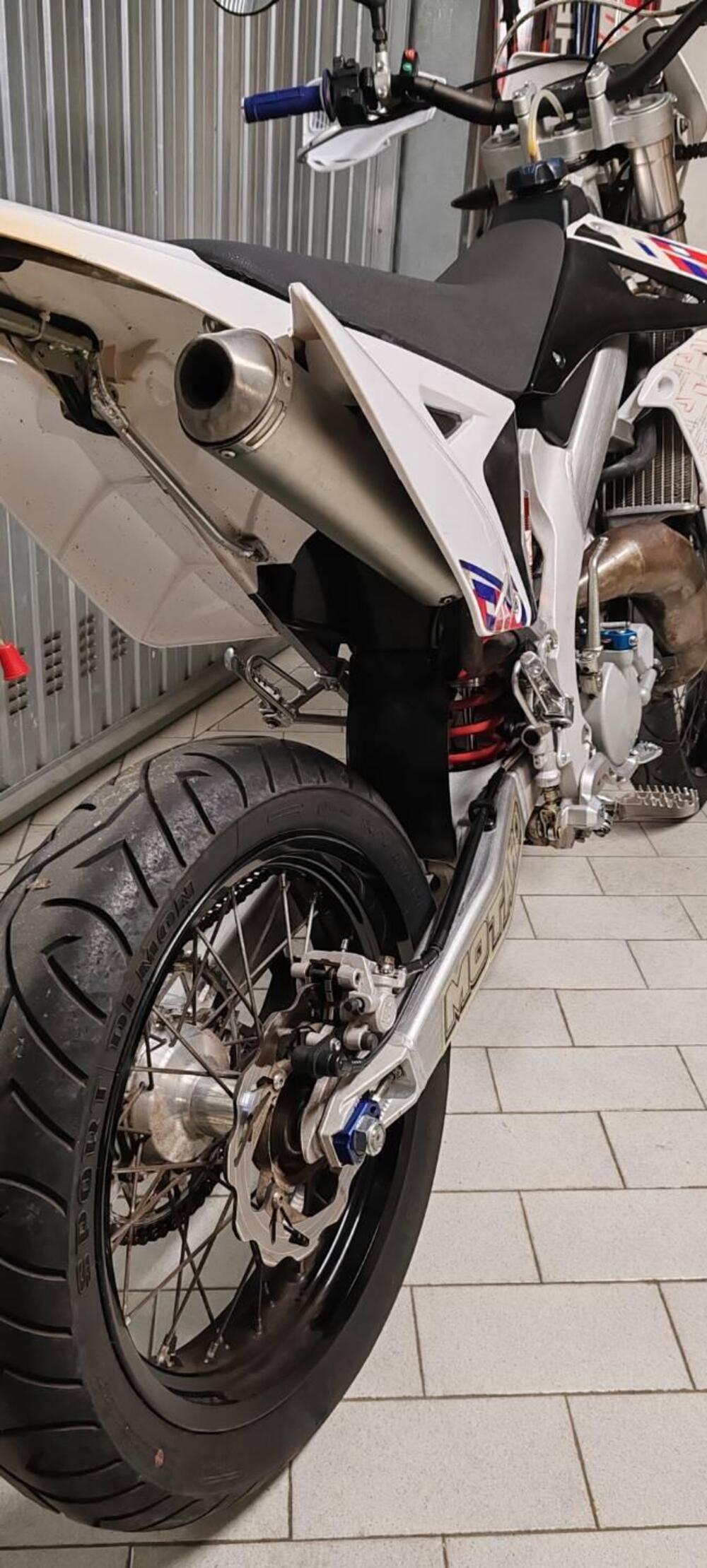 Valenti Racing SM 50 (2015 - 22) (6)