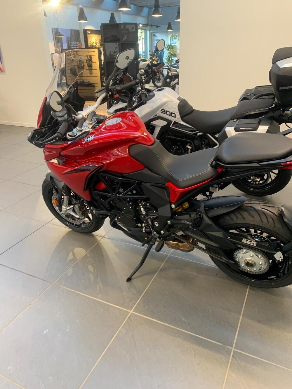 MV Agusta Turismo Veloce 800 R (2023 - 26) (5)