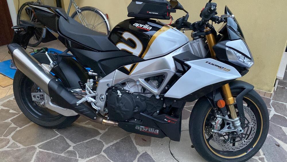 Aprilia Tuono V4 Factory (2021 - 24) (11)