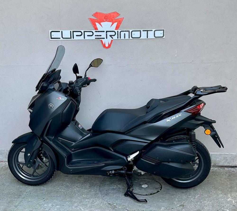 Yamaha X-Max 300 (2021 - 24) (4)