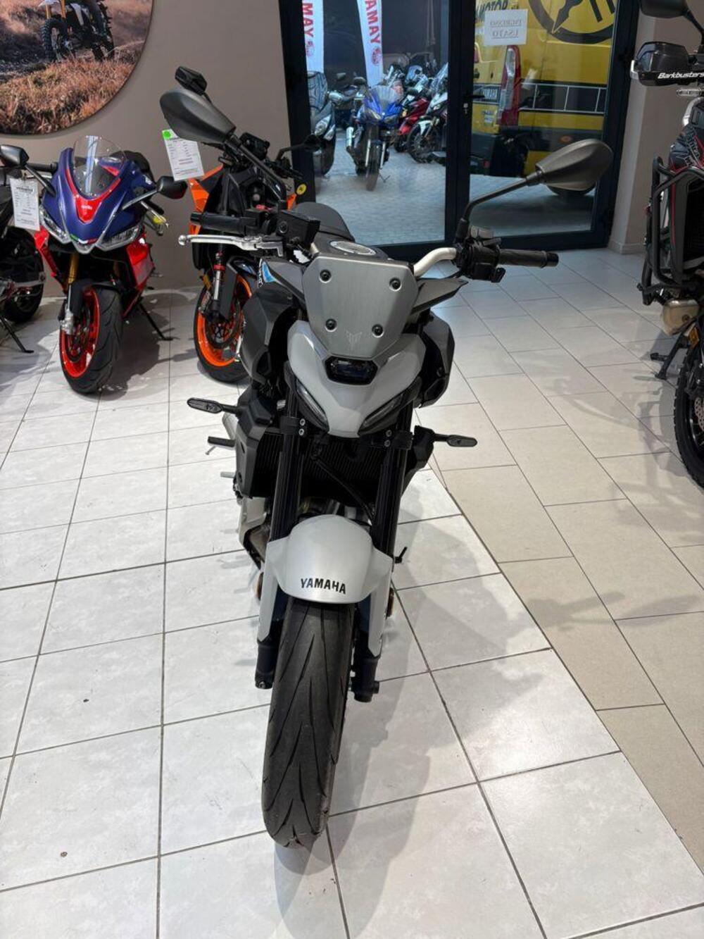 Yamaha MT-07 Y-AMT (2025) (2)