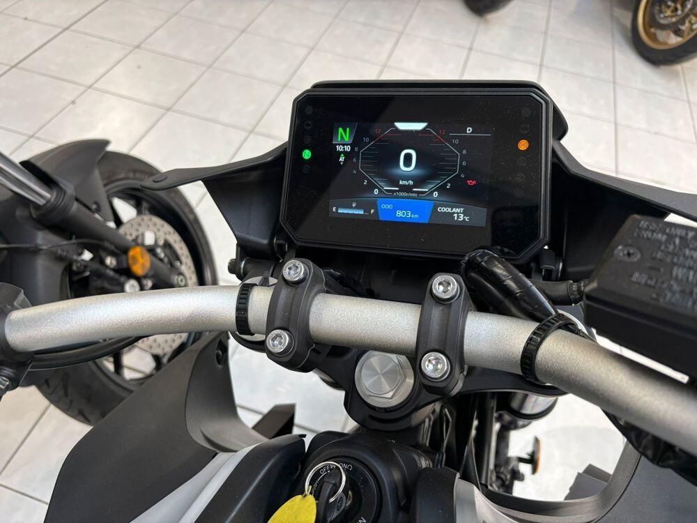 Yamaha MT-07 Y-AMT (2025) (4)