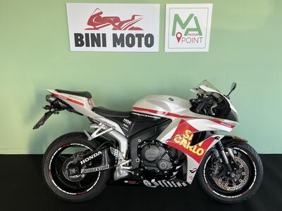 Honda CBR 600 RR (2009 - 12) usata
