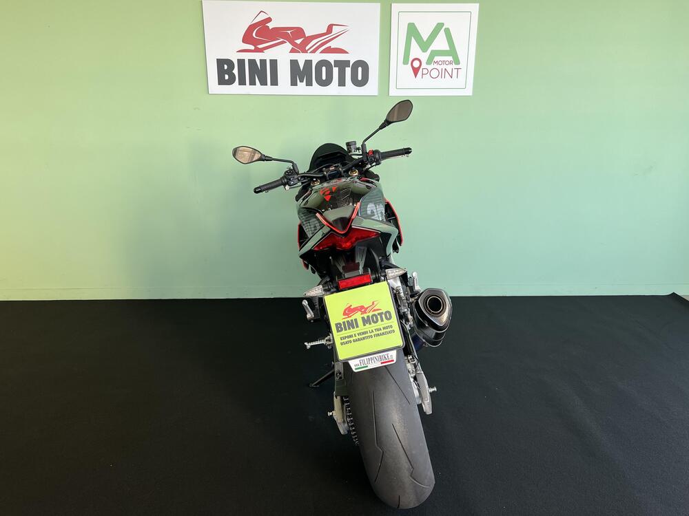 Aprilia Tuono V4 Factory (2021 - 24) (7)