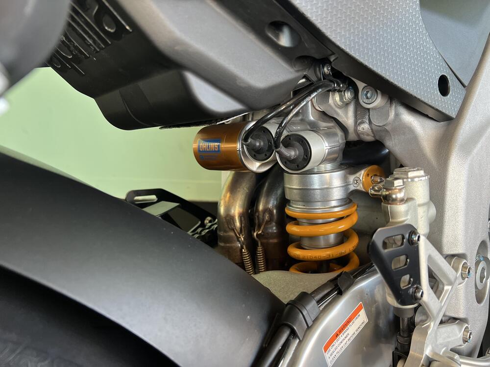 Aprilia Tuono V4 Factory (2021 - 24) (16)