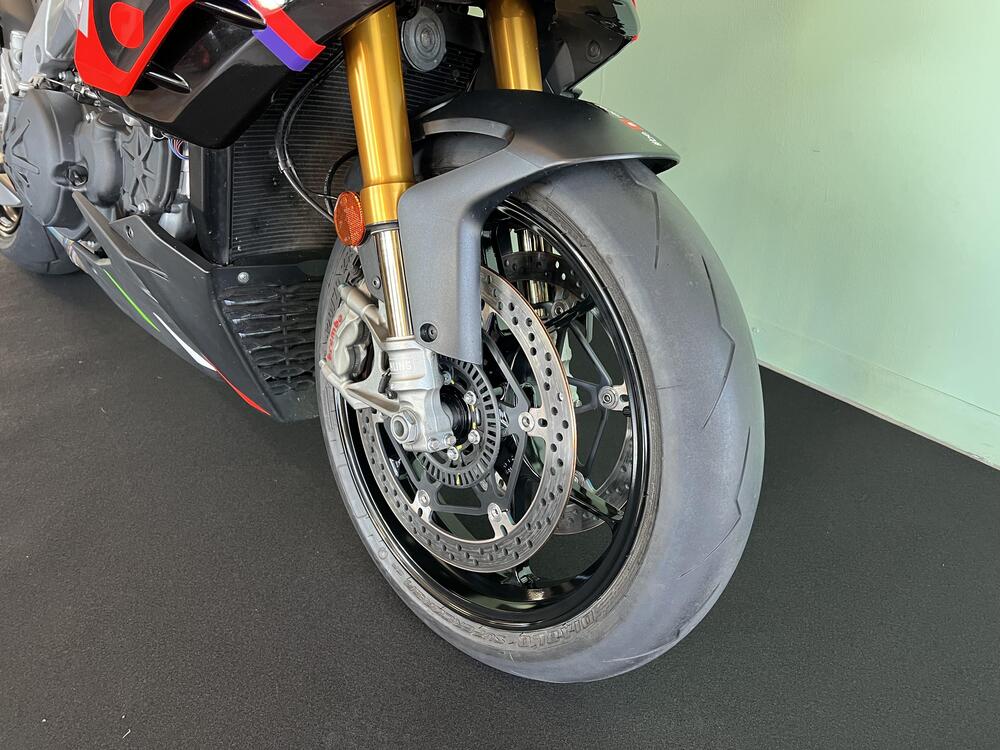 Aprilia Tuono V4 Factory (2021 - 24) (17)