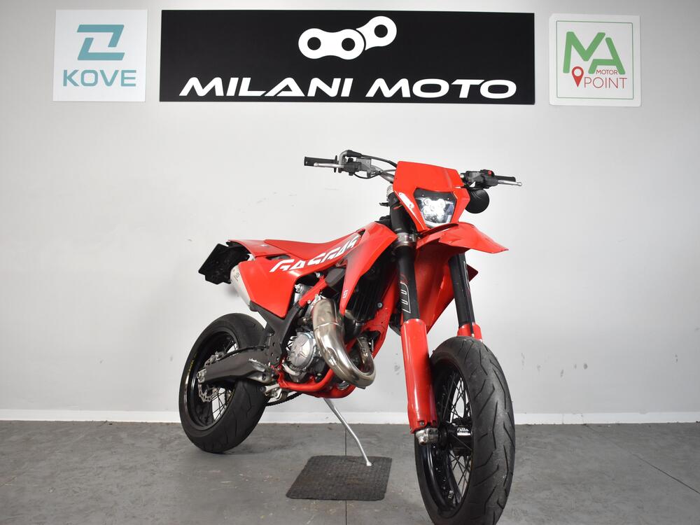 GASGAS MC 125 (2024) (2)