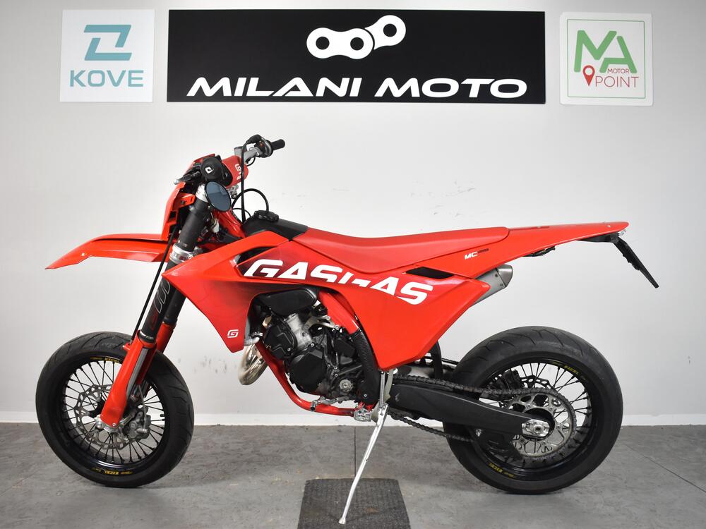 GASGAS MC 125 (2024) (4)
