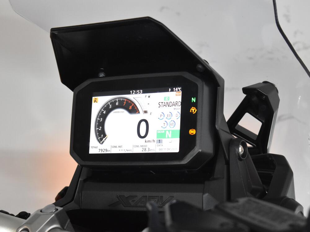 Honda X-ADV 750 DCT Travel (2021 - 24) (7)