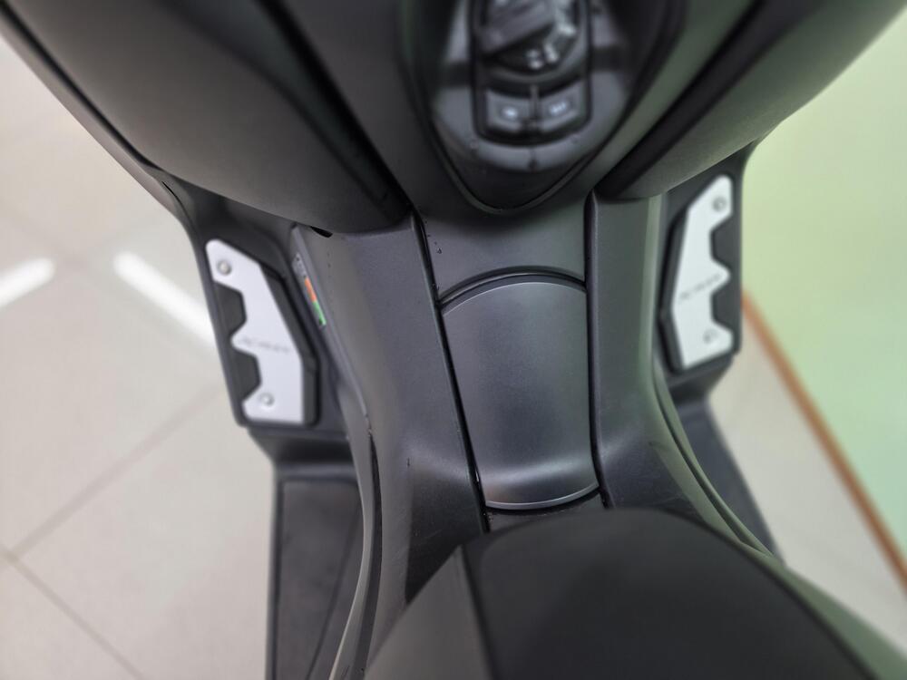 Yamaha X-Max 400 ABS (2017 - 20) (18)