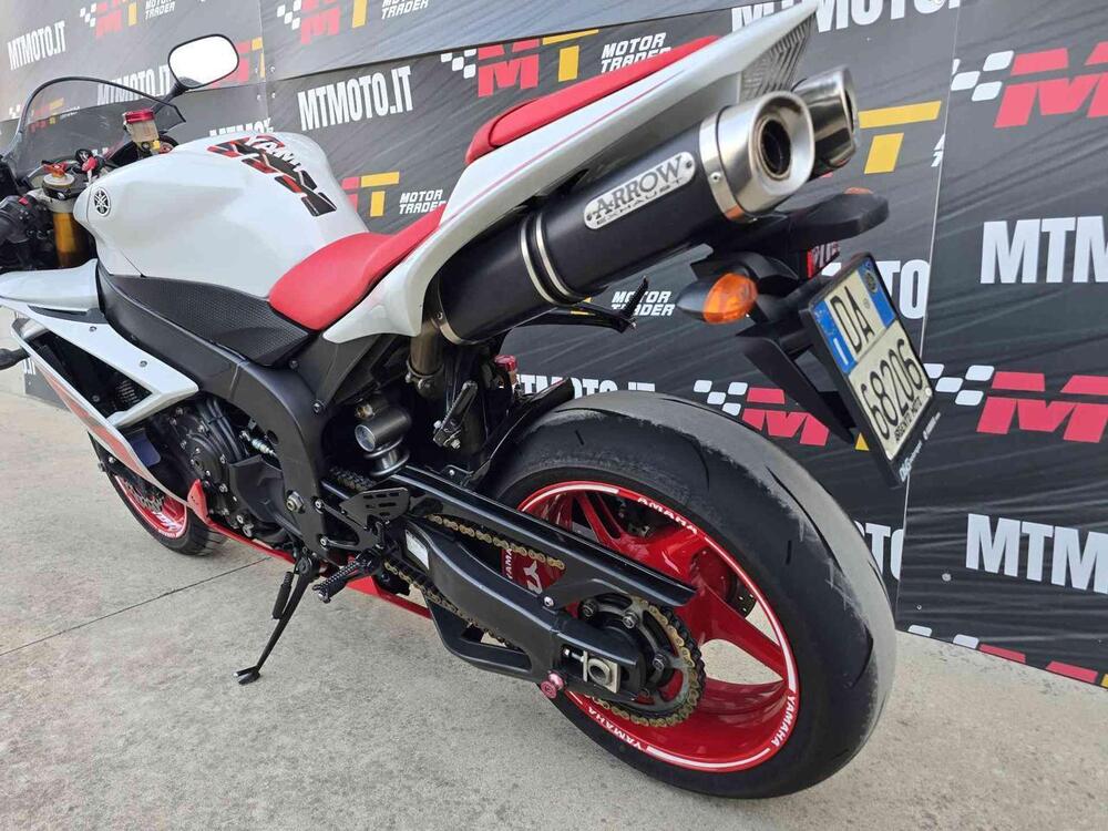 Yamaha YZF R1 (2007 - 08) (5)