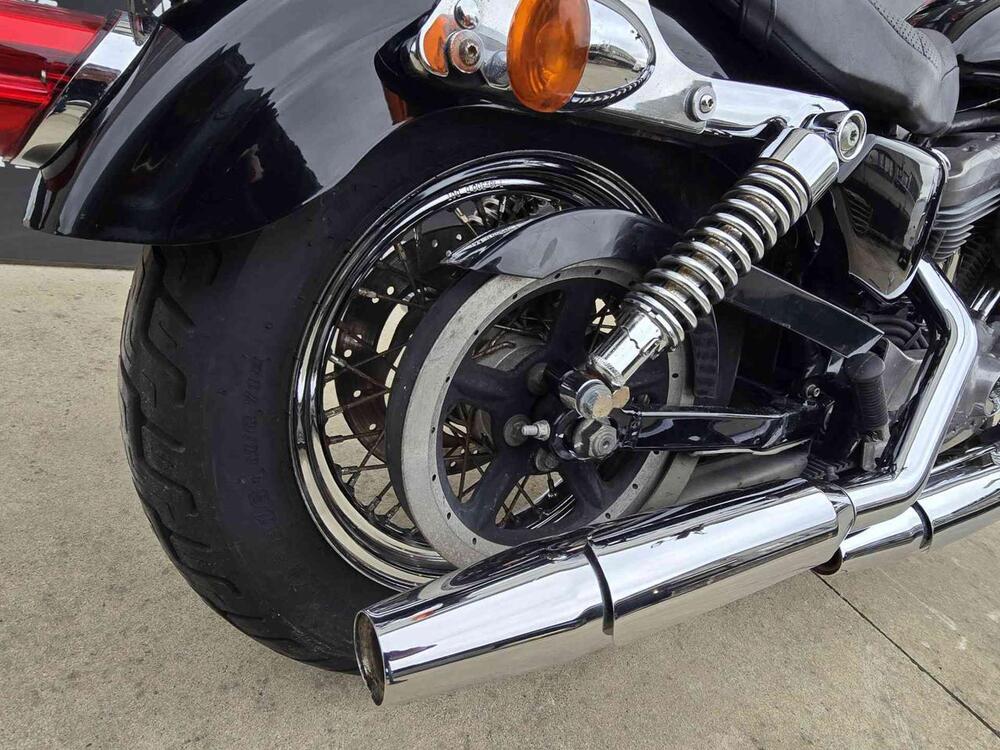 Harley-Davidson 883 Custom (2006 - 07) - XL 883C (14)