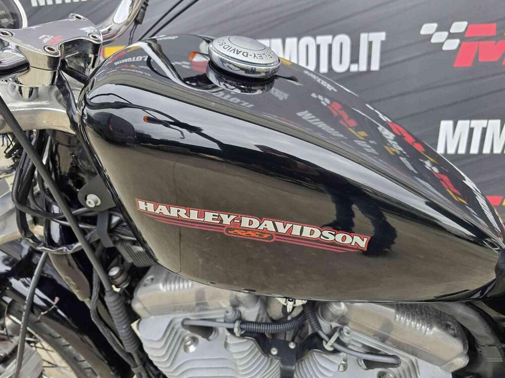 Harley-Davidson 883 Custom (2006 - 07) - XL 883C (20)