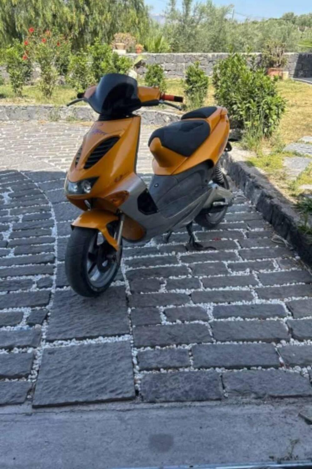 Aprilia SR 50 Stealth LC (1997 - 01) (2)