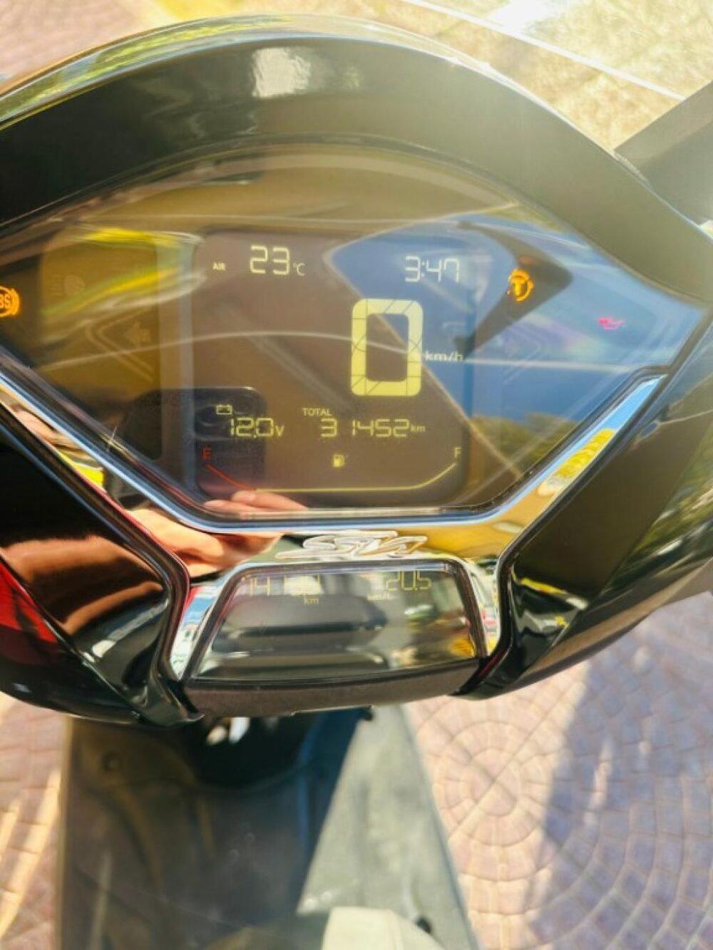 Honda SH 350 (2021 - 24) (2)