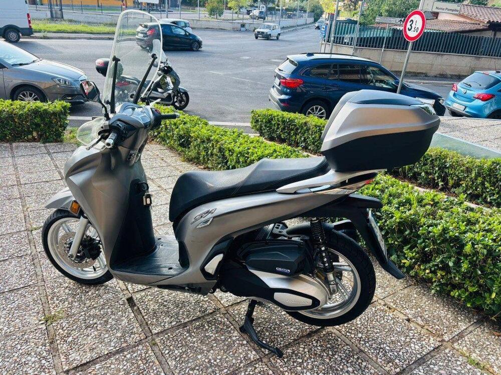 Honda SH 350 (2021 - 24) (15)