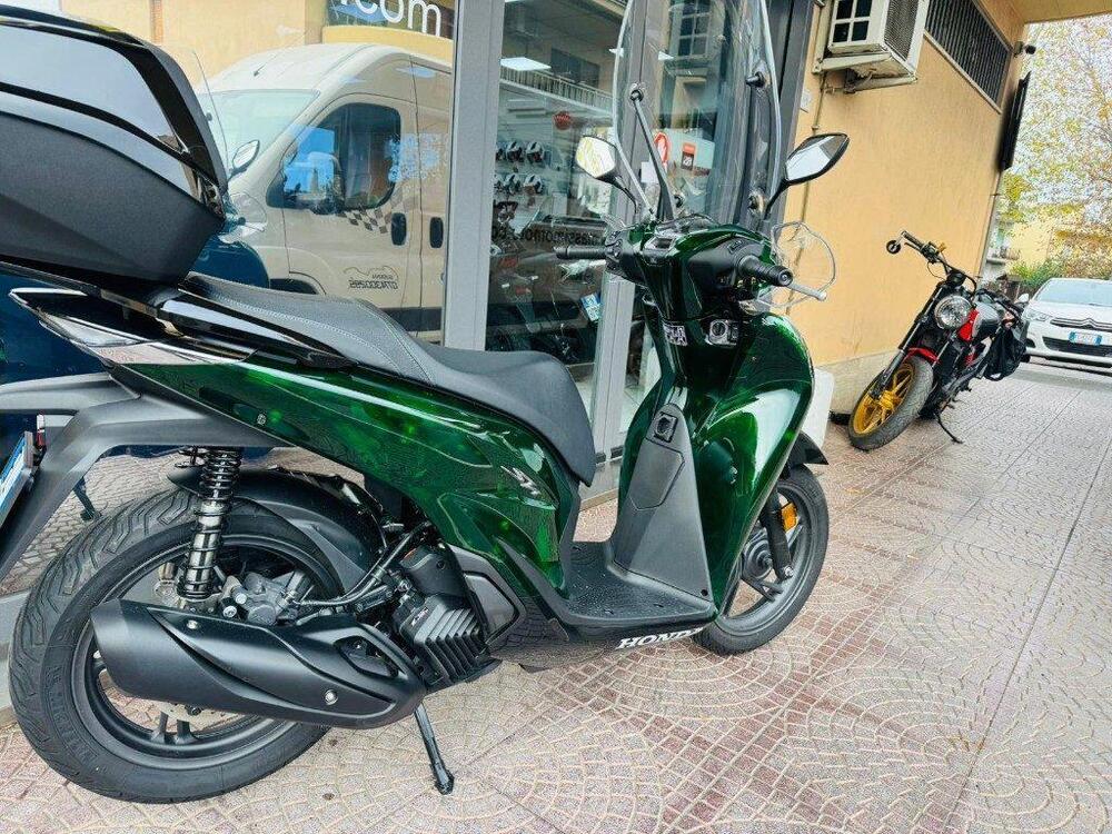 Honda SH 125i Vetro (2024 - 25) (2)