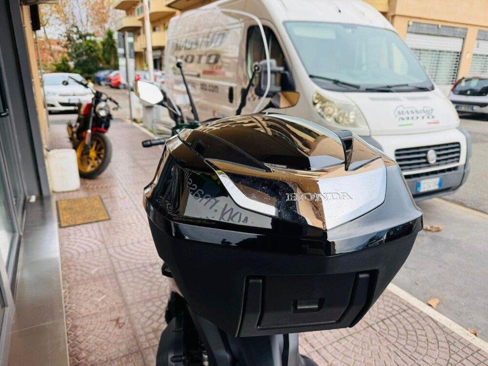 Honda SH 125i Vetro (2024 - 25) (12)