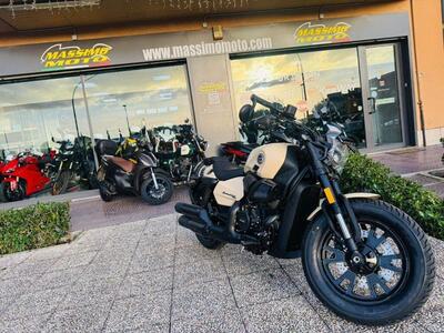 Benelli Leoncino 400 Bobber (2026) nuova