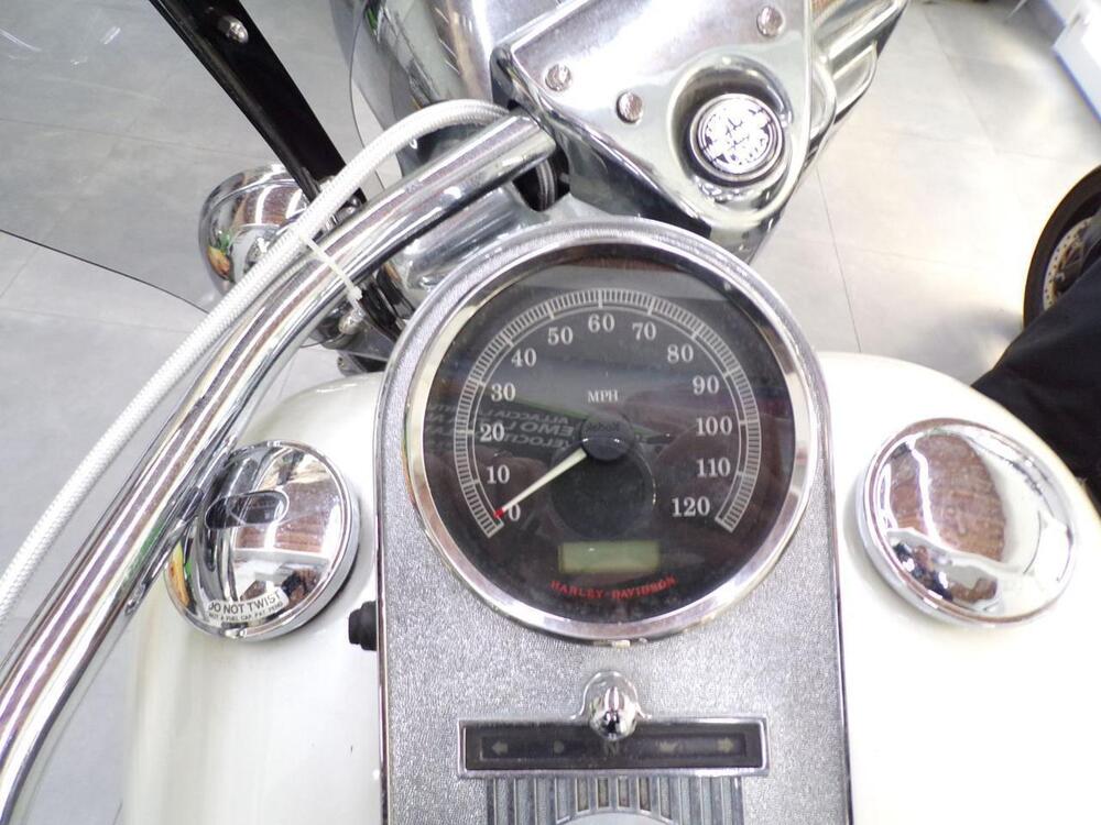 Harley-Davidson 1450 Road King (2002 - 04) - FLHRI (42)