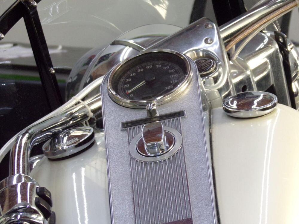 Harley-Davidson 1450 Road King (2002 - 04) - FLHRI (46)